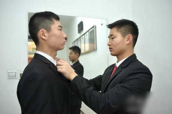 原來還有一支專門保衛春晚的部隊，看了這麼多年春晚你發現了嗎