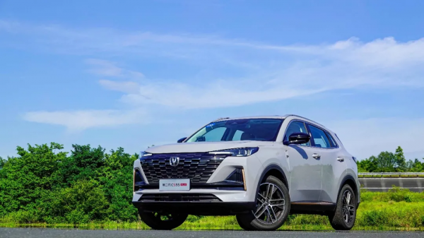 這臺10萬級精品SUV號稱“合資終結者”,如今更具旗艦氣場 這臺10萬級精品SUV號稱“合資終結者”,如今更具旗艦氣場