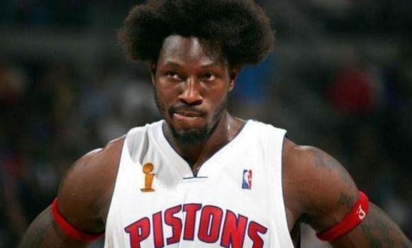 打法另類！盤點NBA十大矮壯的籃板怪物：身高不夠依然強力