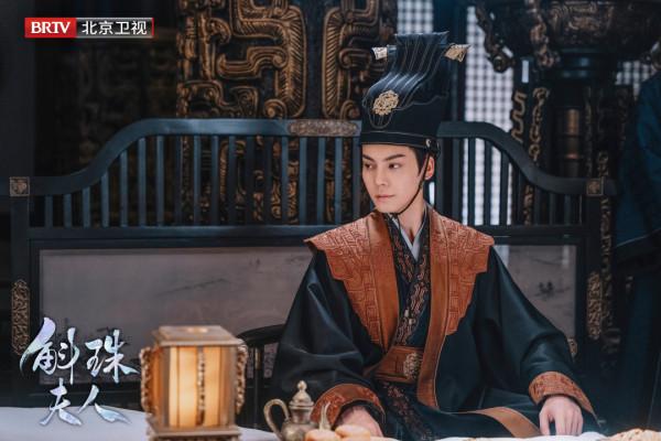 北京衛視《斛珠夫人》“二次方”夫婦新海報新劇照來咯