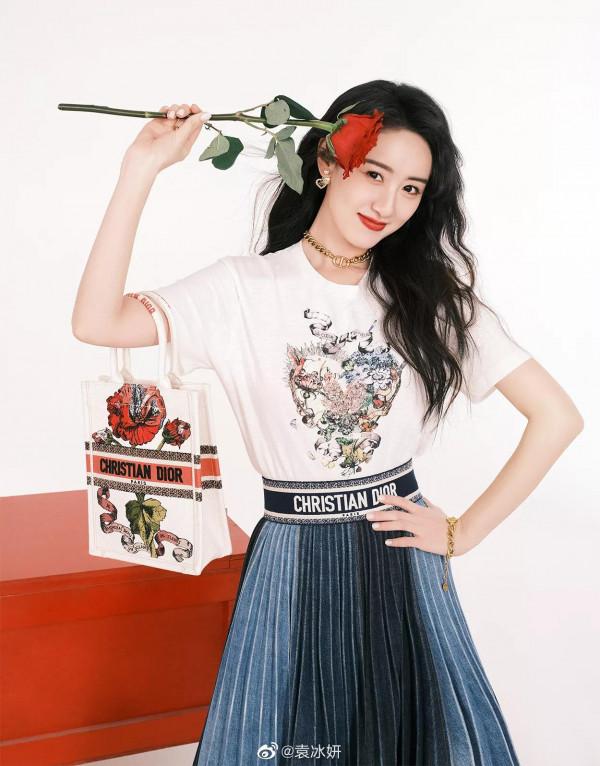 袁冰妍唯美桌布