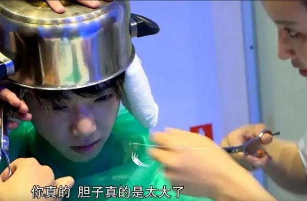 5對明星朋友,趙麗穎助陣謝娜迴歸,袁弘叫胡歌“前妻” 5對明星朋友,趙麗穎助陣謝娜迴歸,袁弘叫胡歌“前妻”