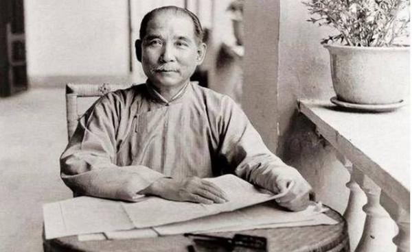 賀龍老上司陳渠珍是土匪出身,有人提議除掉他,毛主席如何批示? 賀龍老上司陳渠珍是土匪出身,有人提議除掉他,毛主席如何批示?