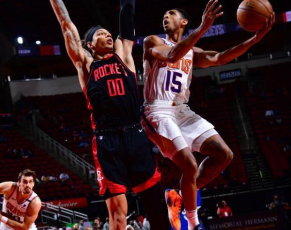 低薪高能！火箭棄將狂砍15+8+4+4，休城光環還在，人家比伍德強