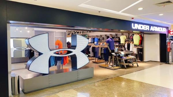 安德瑪興衰啟示錄:一個運動服飾週期的典型樣本 安德瑪興衰啟示錄:一個運動服飾週期的典型樣本