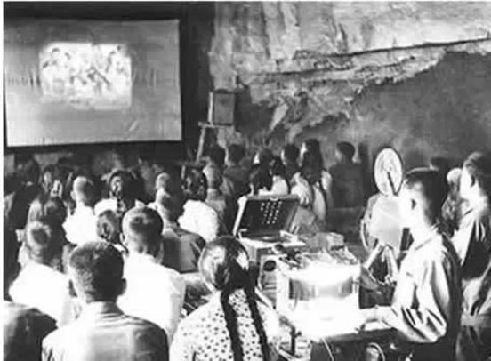 司令員下部隊暗訪,炊事員以為他是伙伕,讓其幫忙做飯,後來如何 司令員下部隊暗訪,炊事員以為他是伙伕,讓其幫忙做飯,後來如何