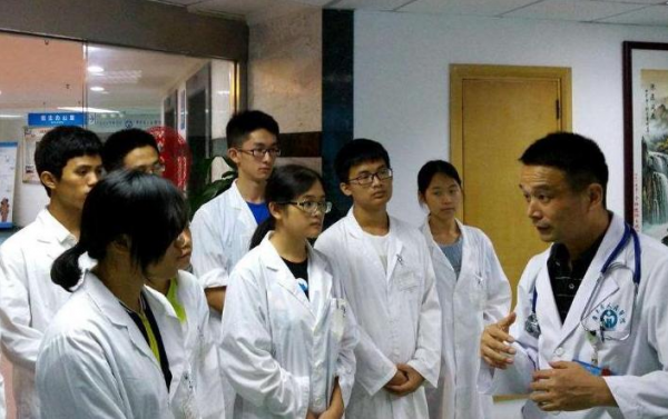 這3類學生很有福氣,畢業就能端起鐵飯碗,貧困家庭的考生可考慮 這3類學生很有福氣,畢業就能端起鐵飯碗,貧困家庭的考生可考慮