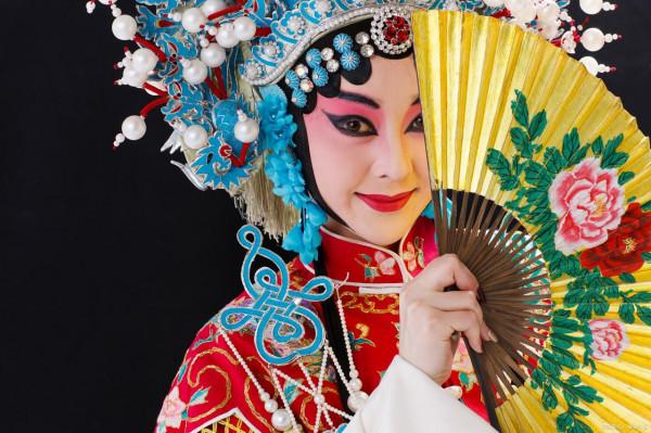 大清奇案:一個女人,周旋在三個男人之間,她的身份果然不簡單 大清奇案:一個女人,周旋在三個男人之間,她的身份果然不簡單