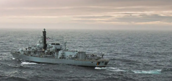 英艦兩年前砸到俄軍潛艇，為啥現在才說出來？房兵：裡外都是丟人