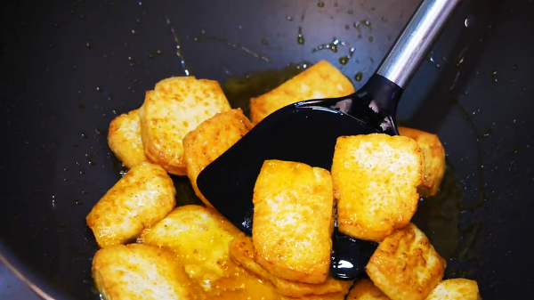 秋冬多給孩子做6道菜,葷素搭配合理,鈣量豐富,常吃個子竄得快 秋冬多給孩子做6道菜,葷素搭配合理,鈣量豐富,常吃個子竄得快