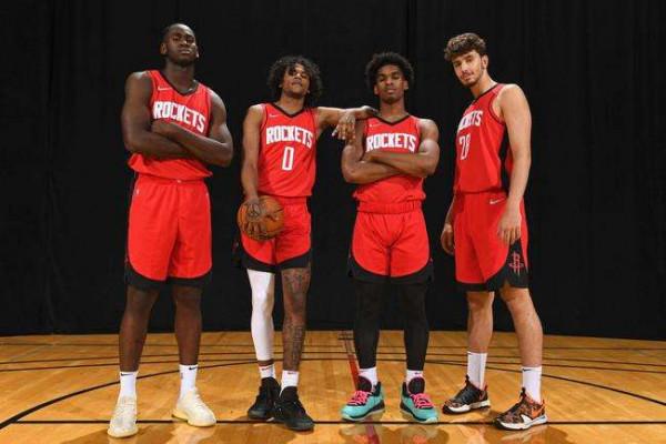 9分+10分+12分!火箭明輸實贏,戰績新星兩手抓,三員大將該賣了 9分+10分+12分!火箭明輸實贏,戰績新星兩手抓,三員大將該賣了