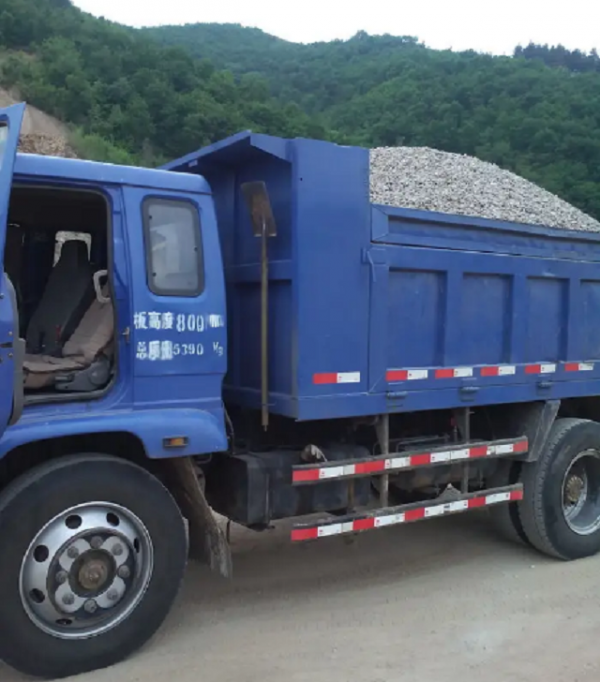 50歲的浙江農村男人經常親他老婆，知道真相後大家眼睛哭紅