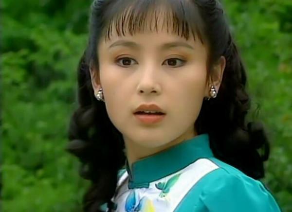 瓊瑤劇裡的她們,並不算顏值巔峰,《紐約風暴》裡的陳紅才叫驚豔 瓊瑤劇裡的她們,並不算顏值巔峰,《紐約風暴》裡的陳紅才叫驚豔