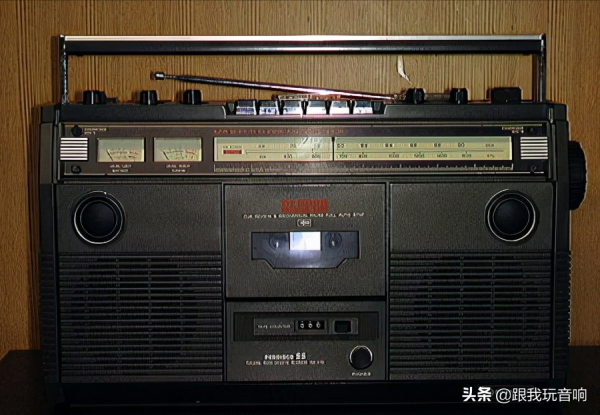 日立 TRK-5190音響，是一款於1978年開始生產的收錄機