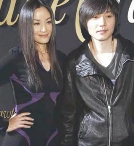 張亞東：為愛拋棄高圓圓、徐靜蕾等4位女神，瞿穎為他不婚12年