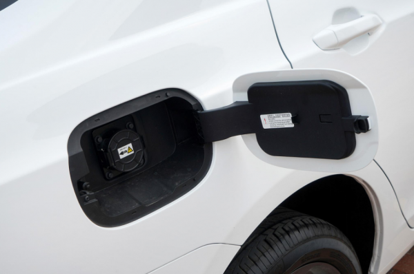 比亞迪秦EV：試駕高續航 尊貴版，冬天實測續航如何？