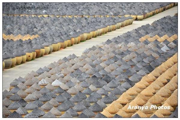 廈門島外6萬缸醬油，頭戴斗笠列隊，這樣的陣仗你見過嗎？