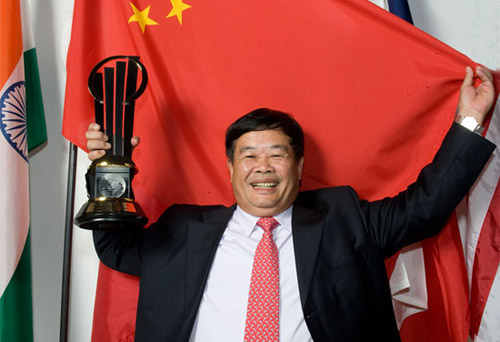 曹德旺“炮轟”許家印!一手好牌,為啥打得稀爛? 曹德旺“炮轟”許家印!一手好牌,為啥打得稀爛?