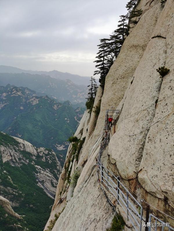 險峻的華山,步行登完並不累(可做攻略參考) 險峻的華山,步行登完並不累(可做攻略參考)