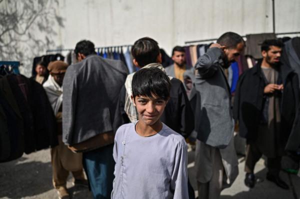 喀布林街頭的孩子們