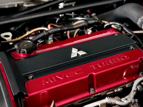 小姐姐連續擁有兩臺";街霸";EVO,完美詮釋何為巾幗不讓鬚眉 小姐姐連續擁有兩臺";街霸";EVO,完美詮釋何為巾幗不讓鬚眉