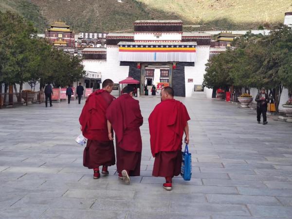 自駕小車從拉薩到格爾木青藏公路記 自駕小車從拉薩到格爾木青藏公路記