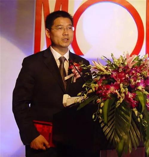 兩個聞喜籍億萬富豪，同樣的資不抵債，李兆會逃亡，趙恩龍跳樓