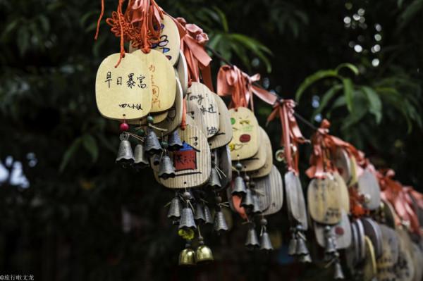 麗江古城聽說現在空城了,8月份還是這個樣子,雖商業但人潮洶湧 麗江古城聽說現在空城了,8月份還是這個樣子,雖商業但人潮洶湧