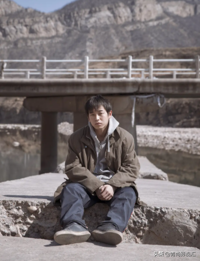 青年電影閉幕紅毯，看到他們五個人，彷彿看到了中國電影的未來