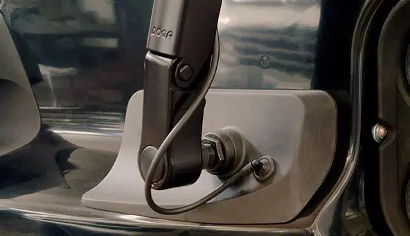 Olli 2.0又集成了新的3D列印部件：雨刮器電機蓋盒