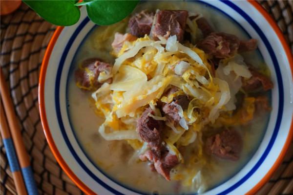 寒潮到,做燉菜,冬季特色之酸菜燉羊肉,有肉有湯,吃起來真香 寒潮到,做燉菜,冬季特色之酸菜燉羊肉,有肉有湯,吃起來真香