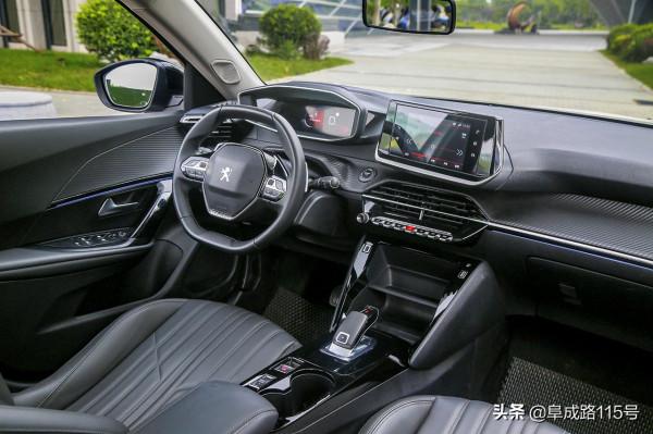 顏值線上卻被“卷”低油耗的東風標緻2008到底輸在哪？