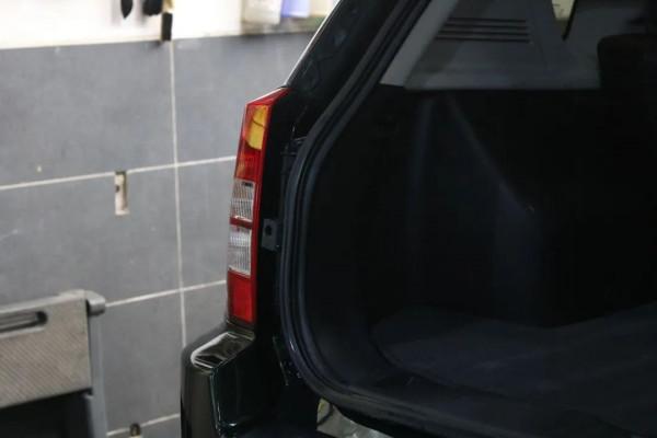 怪獸修車：翻新一輛“破爛不堪”的吉普指南者，滿血復活變新車