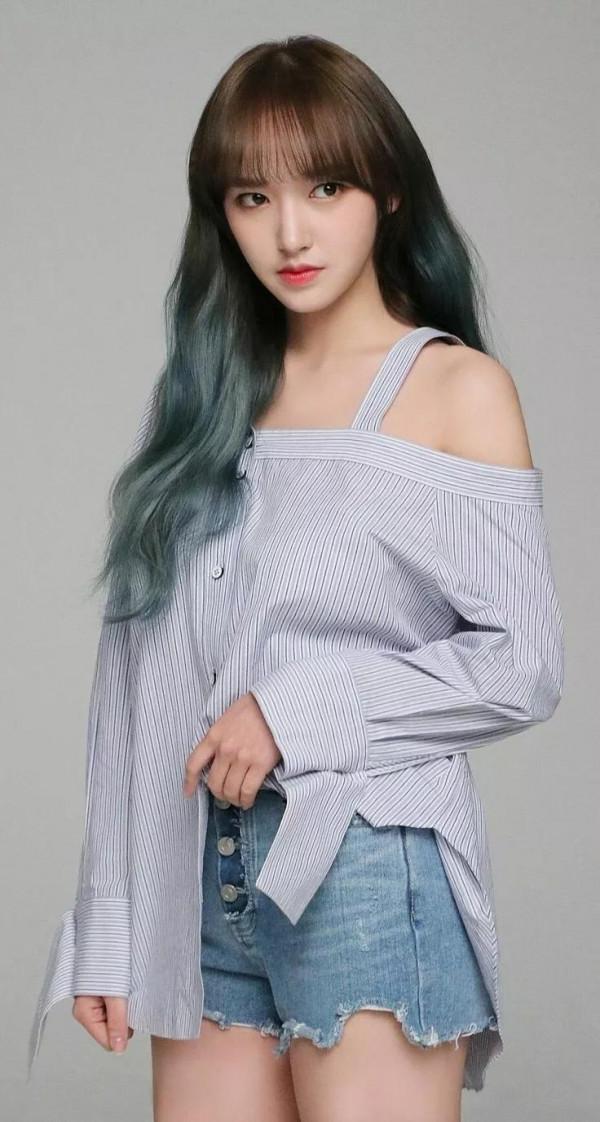 程瀟美照一冊，欣賞