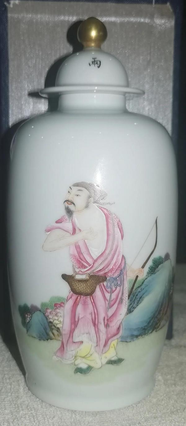 雅氣十足的文房擺件~清雍正粉彩“一舉兩得圖”小將軍罐 雅氣十足的文房擺件~清雍正粉彩“一舉兩得圖”小將軍罐