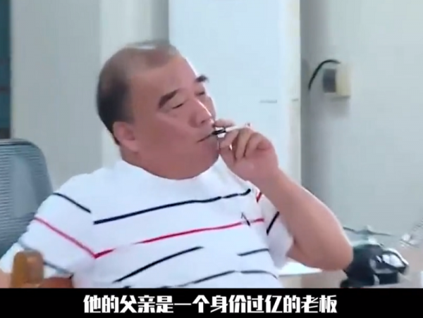 億萬富豪把錢全留給親生女兒，養子：不行，必須平分，我是太子