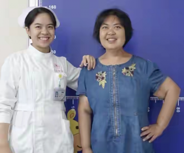 每天抱著電飯鍋吃飯，三年長了180斤肉，356斤的她如何減肥成功呢