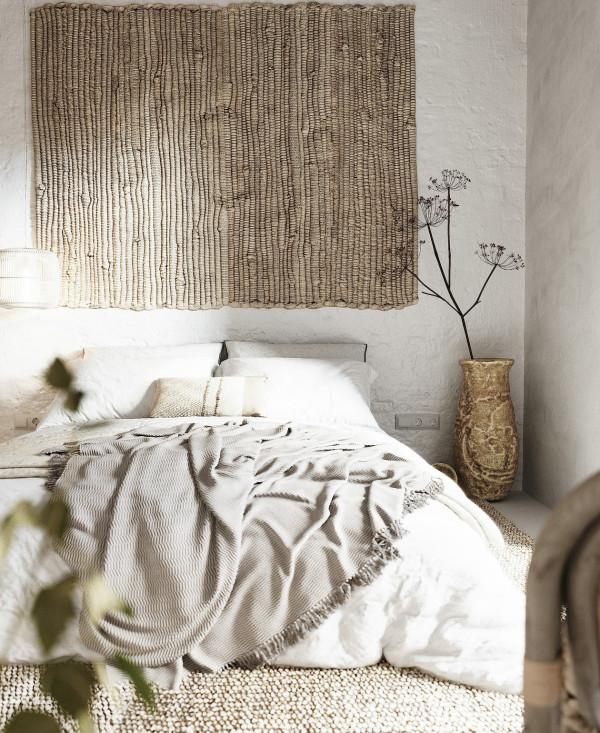 灰白色調詫寂風公寓，讓人倍感舒適