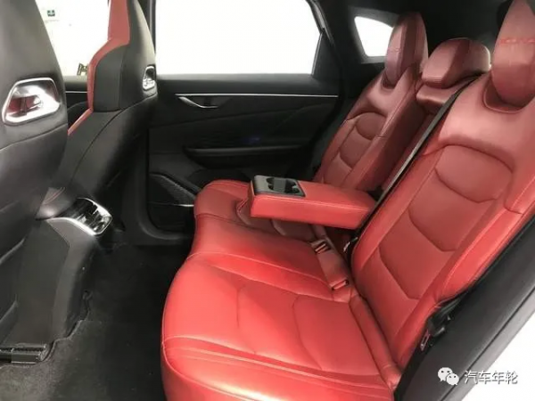 華為加持，北京汽車智慧汽車&OpenCurlyDoubleQuote;魔方&rdquo;實拍首秀