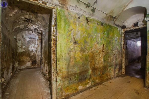 “朱可夫的掩體”，建於第二次世界大戰期間，深度為 30 米