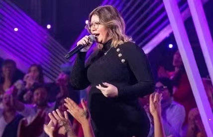 26歲巴西鄉村音樂女歌手梅東薩墜機身亡!足球巨星內馬爾發文悼念 26歲巴西鄉村音樂女歌手梅東薩墜機身亡!足球巨星內馬爾發文悼念