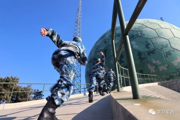 征衣不解！戰位有我，請安心過年