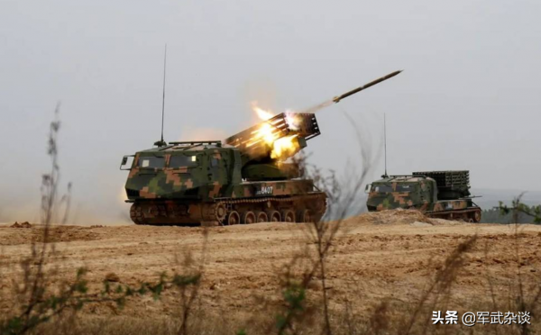 2022年了，中國陸軍還用牽引式火炮？讓每門火炮“帶輪子”是趨勢