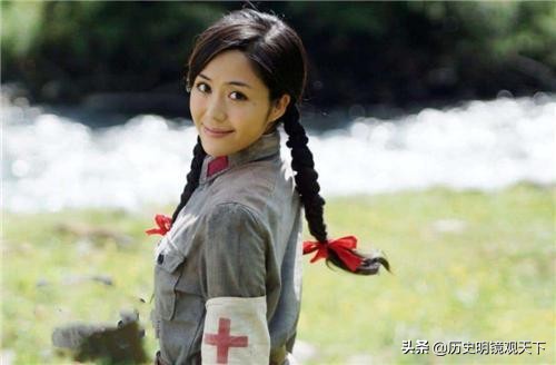 女紅軍與丈夫分別，被地主霸佔受屈辱，20年後得知前夫成開國上將