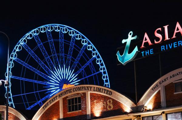 泰國曼谷摩天輪夜市，夜晚流光溢彩，泰國旅遊百分百不會錯過