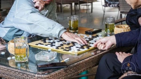 在他們生活的世界裡是什麼樣的？