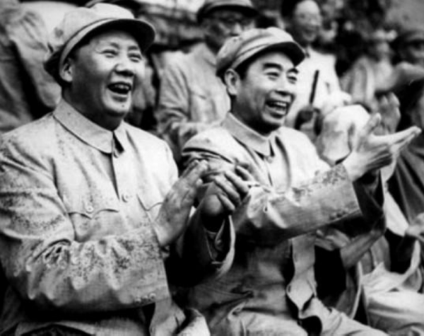 1952年，一鐵匠帶著一封信走進了中南海，毛主席：你應該早些來的