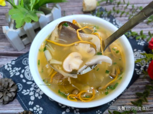 冬天的第一碗湯，不是雞湯羊肉湯而是它，湯鮮味美，天天喝不膩