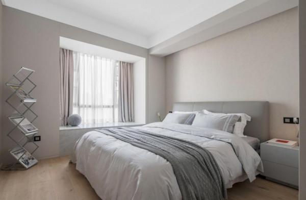 難怪低飽和度色彩越來越流行，看了她160㎡大宅後，確實很溫馨