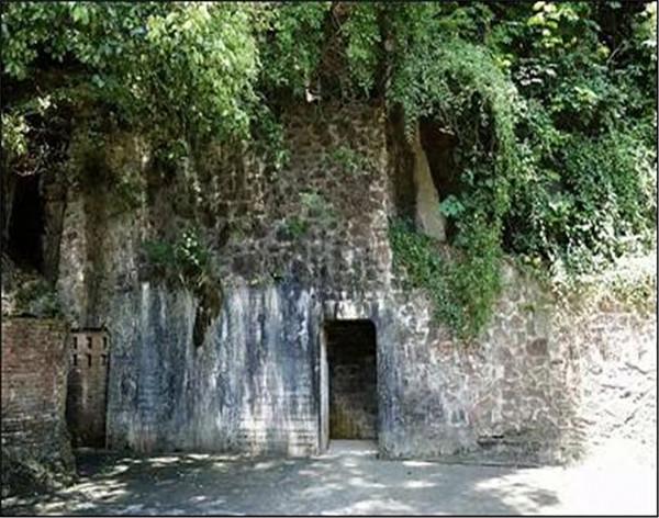 粵北深山驚現一座氣勢磅磗的軍事基地,蘊含著林彪當年什麼秘密? 粵北深山驚現一座氣勢磅磗的軍事基地,蘊含著林彪當年什麼秘密?